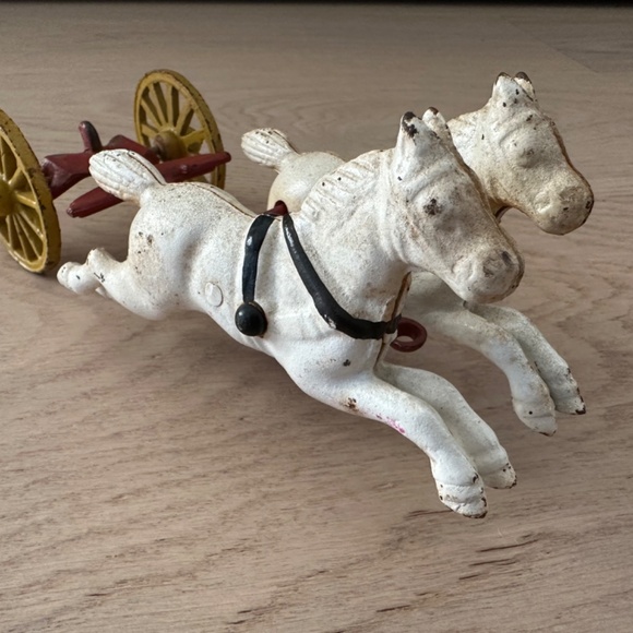 Vintage Cast Iron Horses , Vintage Two Horse Drawn Cast Iron Toy for Fire Pumper - Picture 6 of 10